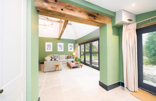 Spinney - a unique open plan barn, with private garden - Foto 16