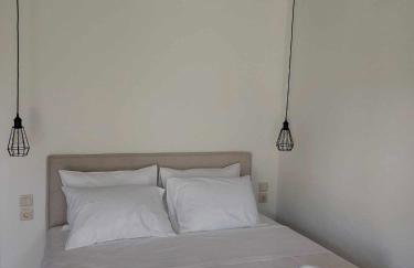 Valia's Beach Studios - Photo 8