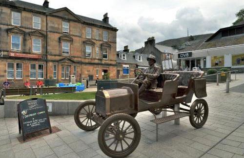 The Bridge Suite - Photo 34