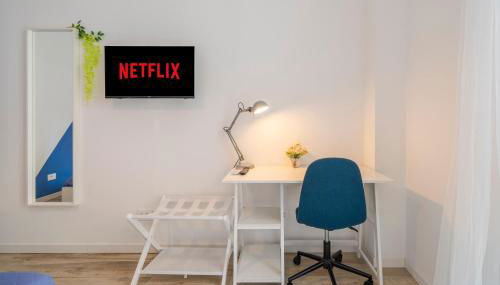 LAKE COMO - 2min to Lake and Station - Free Park and Wifi - Foto 3