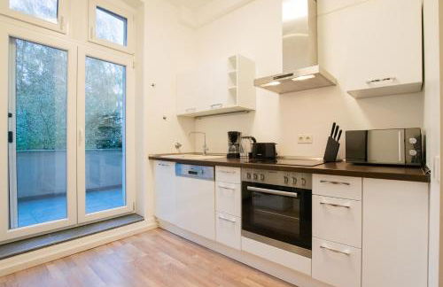 Tolstov Apartments - 1 or 3 Room Apartments - 20 Min Messe DUS and Old Town DUS - Foto 5