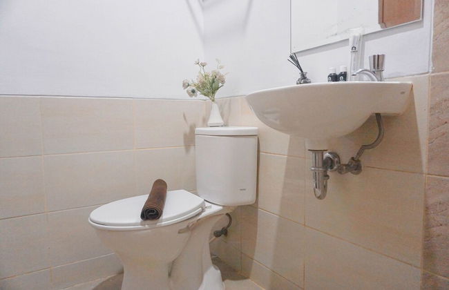 Comfortable Design Studio Room At Transpark Juanda Bekasi Timur Apartment - Foto 14