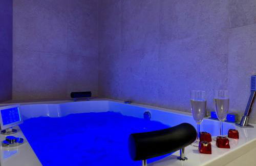 Romance & Evasion - Centre Ville - Love Room - Balnéo - Photo 2