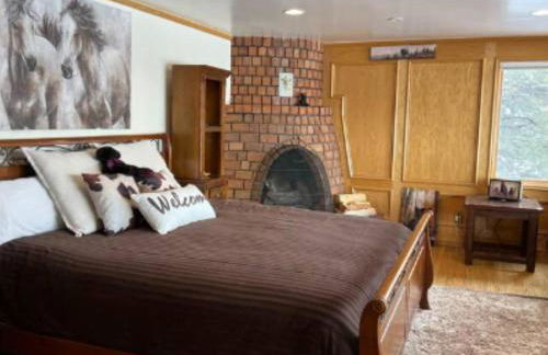 Mountain Top Luxury Red Rocks Hot tub Sauna Views - Photo 25