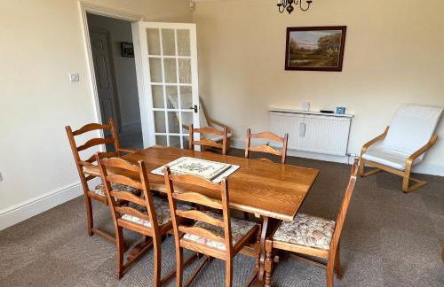 Spacious bungalow with large private garden - Foto 12