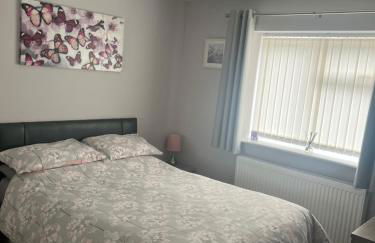 2 bedroom bungalow, 15 minutes to Alton Towers, dog friendly - Foto 25