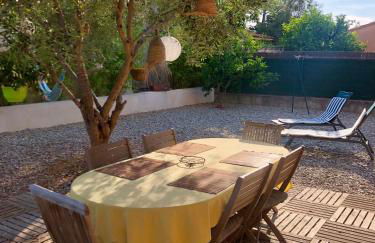 RDC dans maison "ilolil" a 1km plage de la Coudoulière - Foto 1