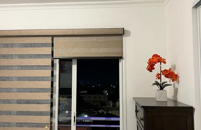 Kensington with pool - Photo 11