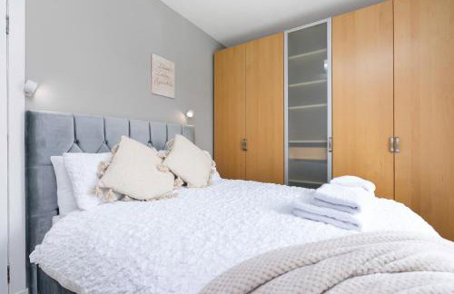 Crewe Apartment - Stylish 2 bedroom apt, Garden, Free parking, Edin City - Foto 12