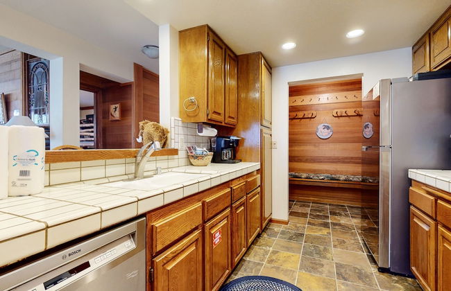 Walk to Mammoth Ski Lifts at Canyon Lodge Condo - Foto 7