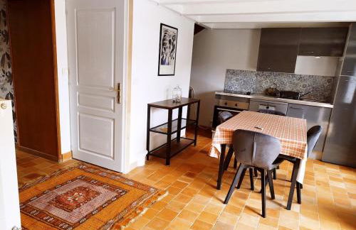 Layon cottage with shared pool - Foto 7