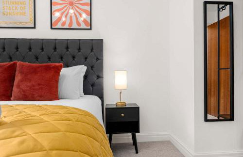 Modern Apartment, Free Parking by City SuperHost - Foto 20