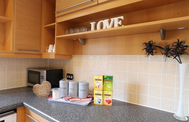 O2 Mailbox Central Premier Apartment - Photo 12