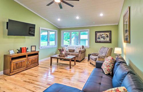 Secluded Timbo Retreat - Hike, Swim and Kayak! - Foto 3