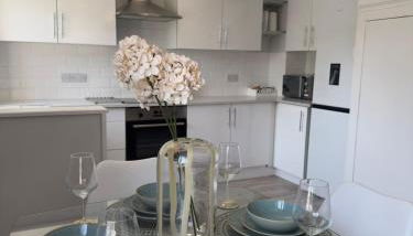 Zone 2 Modern 1 bed Flat with Seperate Office - Foto 4
