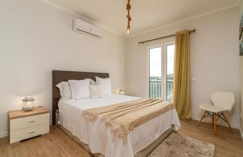 Casa Agrela by Rent2U, Lda Swimming Pool & Jacuzzi - Photo 24