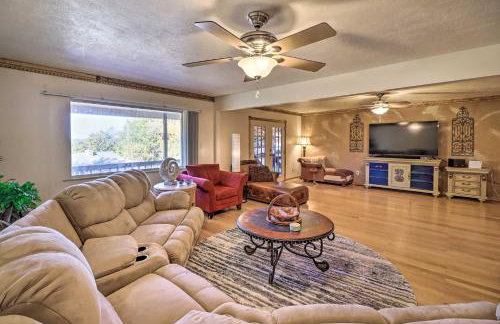 Large Home with Games 4 Mi to Bull Shoals Lake! - Foto 2