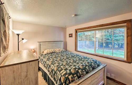 Quaint Priest Lake Cabin with Patio Less Than 1 Mi to Lake! - Foto 17