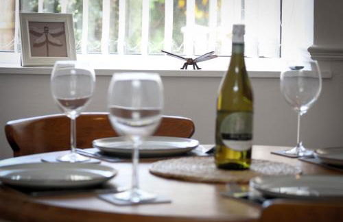 Contractor Friendly 2-Bed - Fast Wi-Fi & Netflix - Photo 26