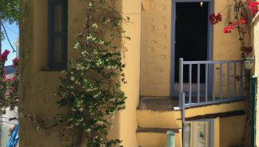 Traditional Medieval Stone house in "Ano Syros" - Foto 2