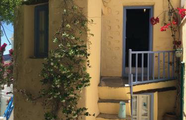 Traditional Medieval Stone house in "Ano Syros" - Foto 2