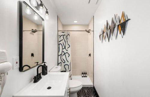 Stylish 3BR Philly Retreat with Free Parking - Foto 26