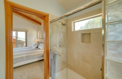 Inviting Manchester Home with Hot Tub Near Beach! - Foto 15