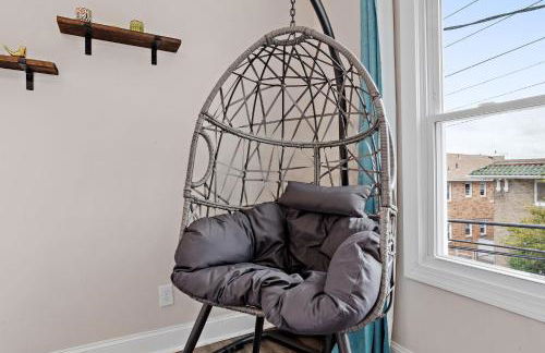 Beautifully Renovated 6BR 2BA 2 Blocks to Beach - Foto 24