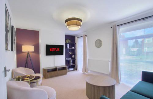 Long Stay - 3 Bedrooms - 2 Parking Spaces - Fast Wi-Fi - Foto 2