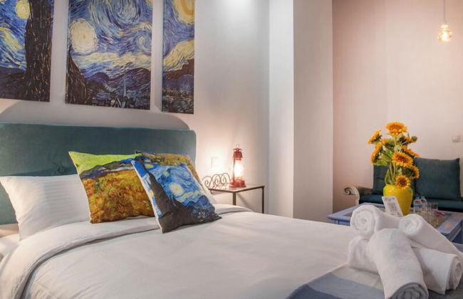 Molucano Themed Rooms - Photo 46