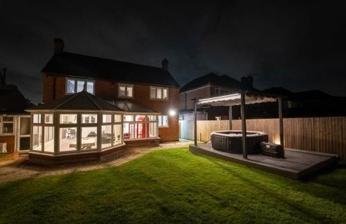 Luxury 3 bed Retreat with Hot tub - Foto 26