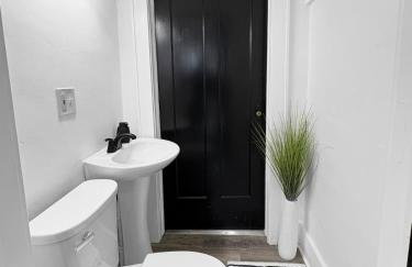 Save 50 percent on 30 or more Days! 3BR by UofR & ROC NY Airport - Foto 21