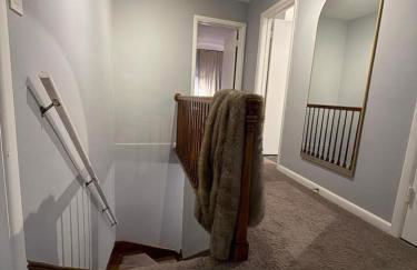 TheCreekHouse 5BR Sanctuary w Sunroom and Games - Foto 25