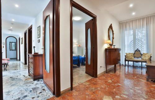 GuestHost - Partenope Stadium House - Photo 16