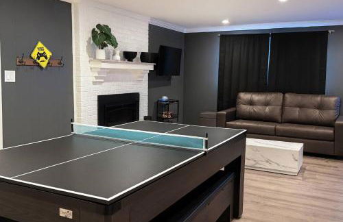 Modern Stay on Green Valley - 2.5 Mi to Downtown - Foto 36