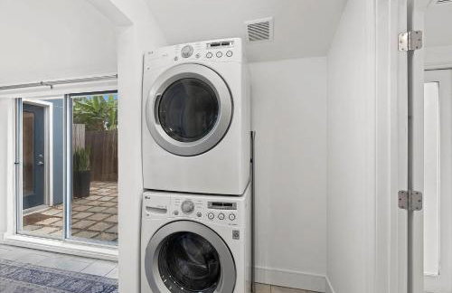 Oceanside Rooftop Retreat Sleeps 4 - Foto 16