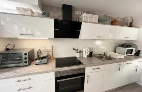 Frisch Renovierte Souterrain Wohnung - Foto 10