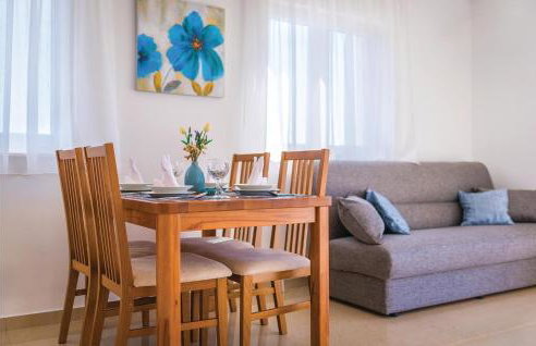 Six-Bedroom Holiday Home In Rogoznica - Foto 25