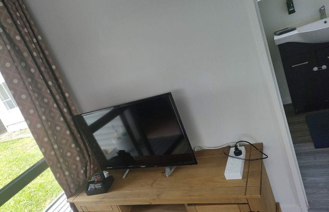 1 double and 1 sofa bed Garden Chalet - Foto 5