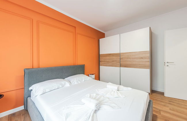 Central Main Square 2 - Photo 4