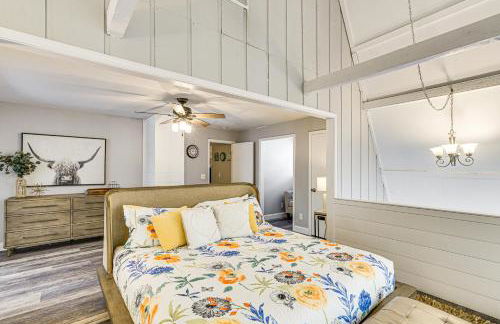 Beach and Dock! Lakefront Ozarks A-Frame Retreat - Foto 15