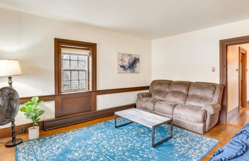 Timeless Winesburg Farmhouse with Deck - Foto 22