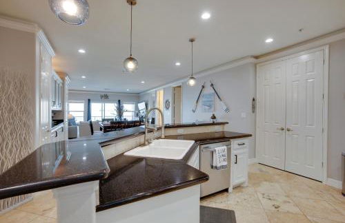 Lake Conroe Waterfront Home Patio and Shared Pool! - Photo 11