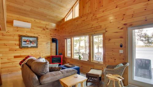 Dock and Fire Pit Lakefront Cabin in Deer River! - Foto 4