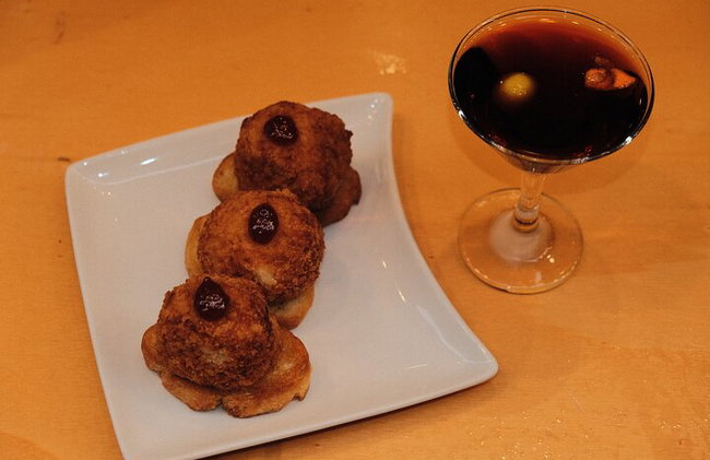 Bilbao Authentic Food Tour mit 9 Pintxos und lokalen Getränken - Foto 17