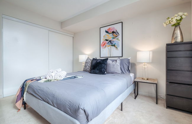 Waterfront York Blvd - Photo 2