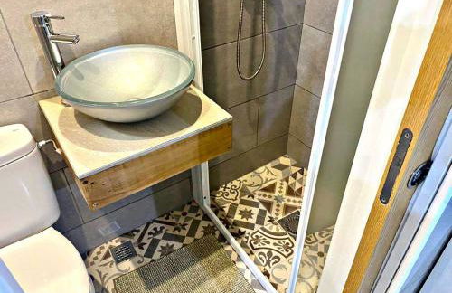 Estudio nuevo! Al lado del metro L1 L4 L5 - Foto 23