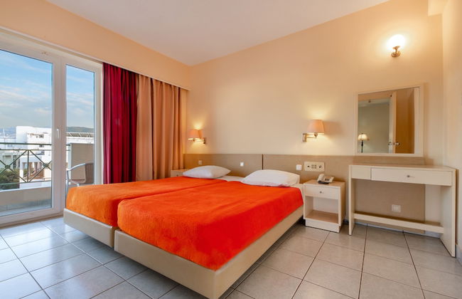 Pavlos Hotel - Photo 6