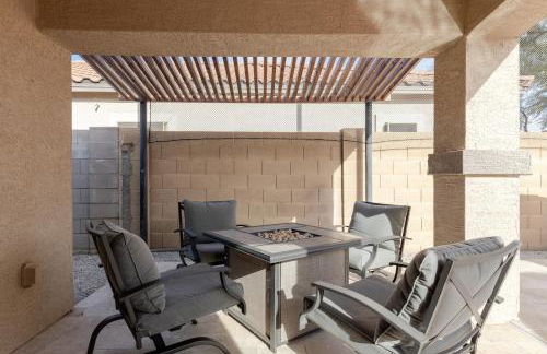 Copper Cactus House Pool, Spa, Golf! - Photo 31