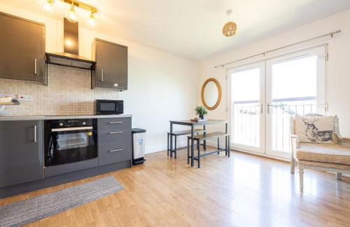 Cosy, Central 2 Bed flat parking - Foto 9